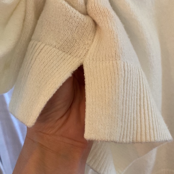 Loft plus White heart sweater - Picture 5 of 5